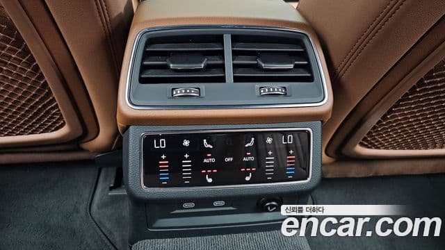 Audi A6 2023 — фото 18 из 20