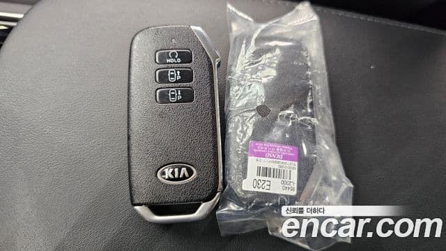 Kia K5 2021 — Şəkil 19/20