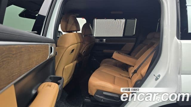 Hyundai Santa Fe 2025 — ფოტო 12/20