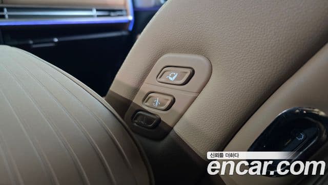 Hyundai Santa Fe 2025 — ფოტო 18/20