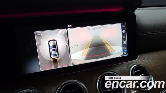 Mercedes-Benz E-Class 2018 — фото 15 из 20