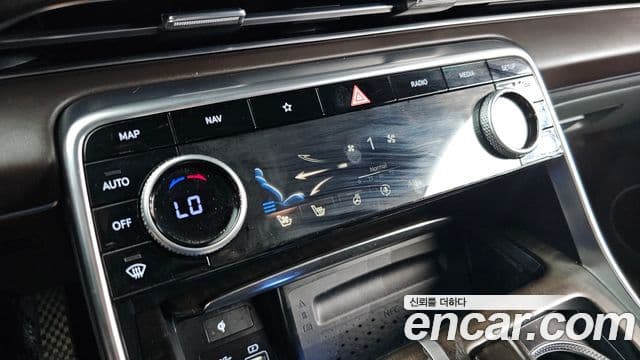 Genesis GV80 2020 — фото 16 из 20