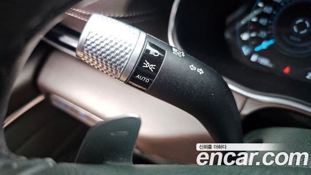 Genesis GV80 2020 — фото 18 из 20