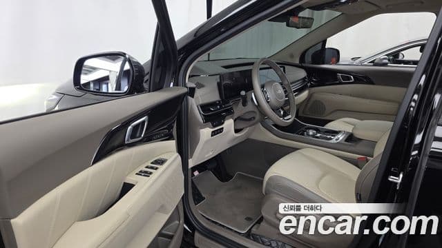 Kia Carnival 2024 — ფოტო 10/20