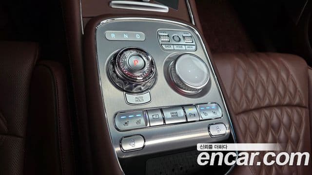 Genesis G90 2022 — ფოტო 8/20