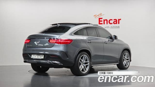 Mercedes-Benz GLE-Class 2018 — ფოტო 2/20
