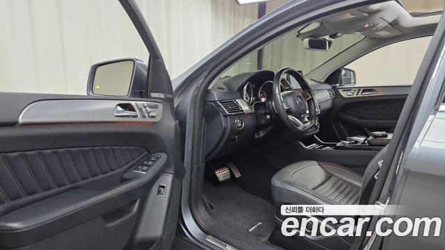 Mercedes-Benz GLE-Class 2018 — ფოტო 10/20