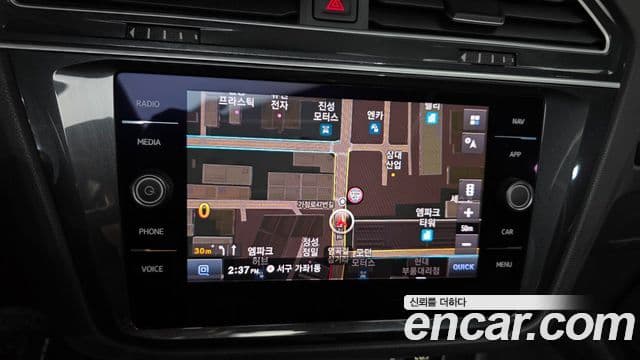 Volkswagen Tiguan 2020 — фото 14 из 20
