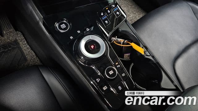 Kia Sportage 2023 — ფოტო 9/20