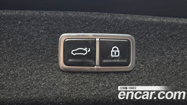 Genesis Electrified G80 2023 — ფოტო 17/20