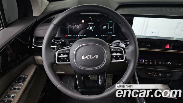 Kia Carnival 2024 — фото 15 из 20