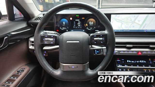 Hyundai Grandeur 2023 — ფოტო 13/20