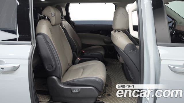 Kia Carnival 2024 — ფოტო 11/20