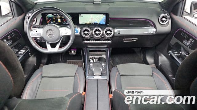 Mercedes-Benz GLB-Class 2021 — Фото 7/20