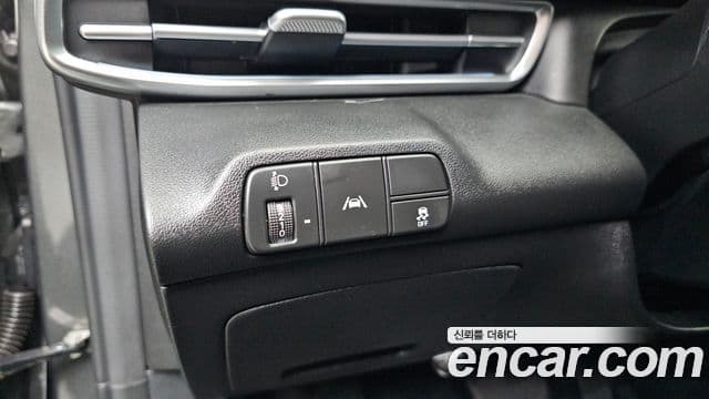 Hyundai Avante 2022 — ფოტო 13/20
