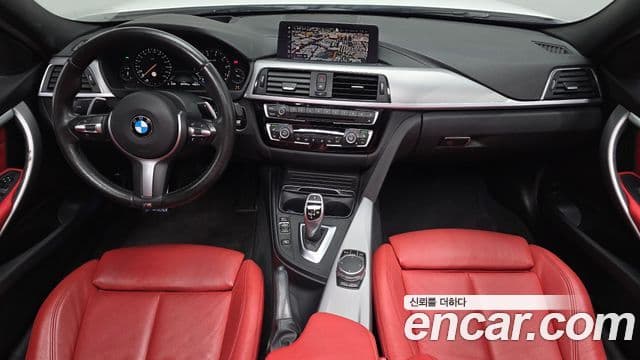 BMW 3 Series 2018 — фото 7 из 20