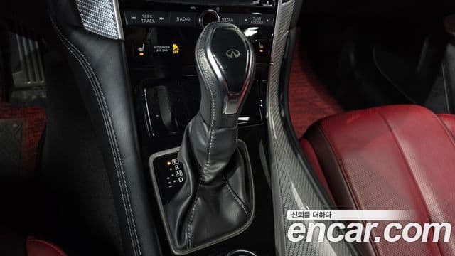 Infiniti Q60 2018 — фото 9 из 20