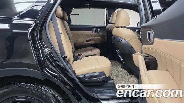 Kia Sorento 2024 — фото 11 из 20