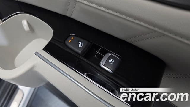 Kia Sorento 2024 — ფოტო 19/20