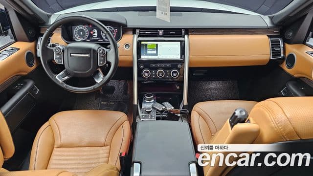 Land Rover Discovery 5 2018 — ფოტო 6/20