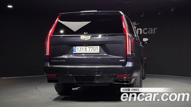 Cadillac Escalade 2022 — фото 4 из 20
