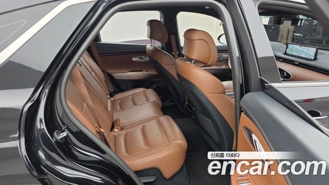 Genesis GV70 2021 — фото 12 из 20