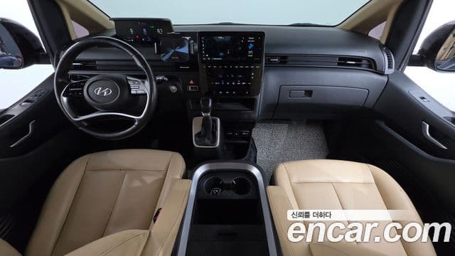 Hyundai Staria 2023 — ფოტო 7/20