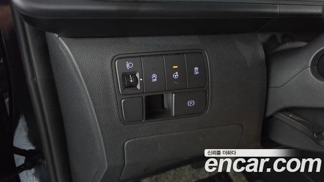 Hyundai Staria 2023 — Şəkil 19/20