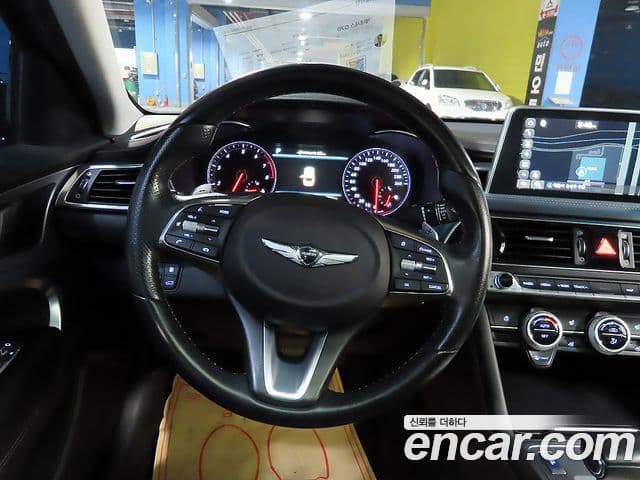 Genesis G70 2018 — ფოტო 14/20
