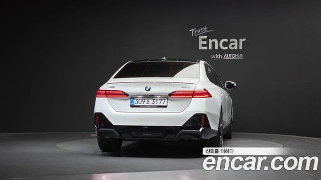 BMW 5 Series 2025 — Şəkil 3/20
