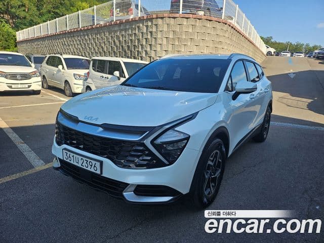 Kia Sportage 2023 — фото 9 из 19
