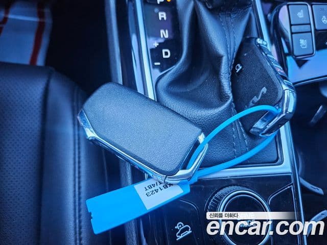 Kia Sportage 2023 — фото 13 из 19