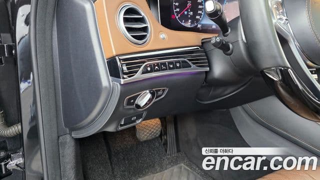 Mercedes-Benz S-Class 2018 — ფოტო 34/38