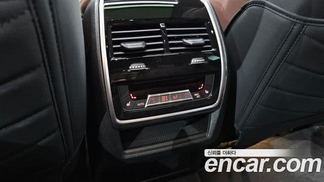BMW X6 2025 — Photo 23/37