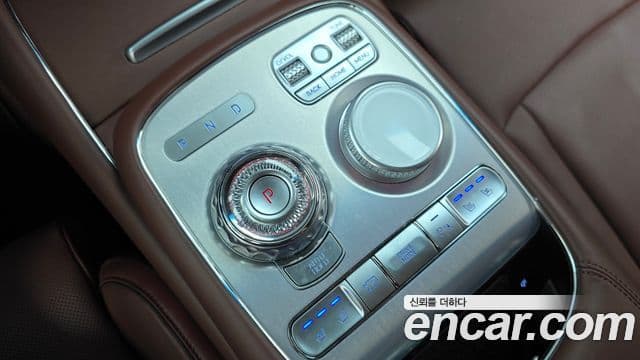 Genesis G90 2022 — фото 9 из 20