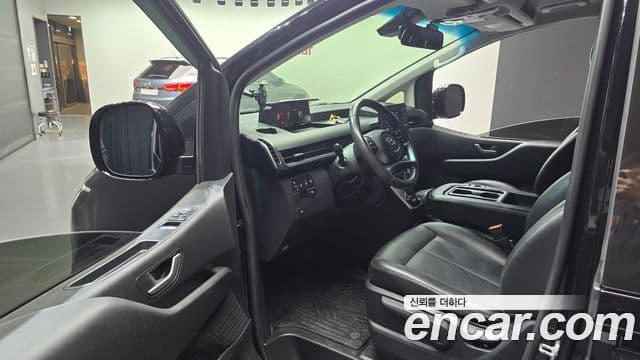 Hyundai Staria 2022 — фото 10 из 20