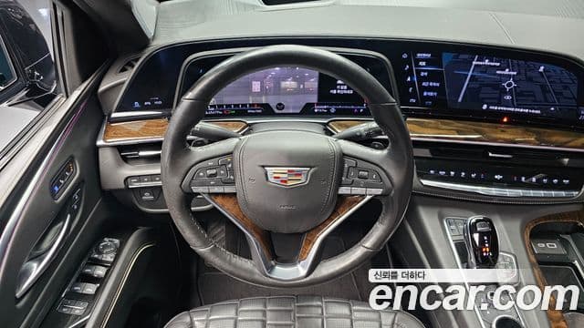 Cadillac Escalade 2022 — фото 13 из 20