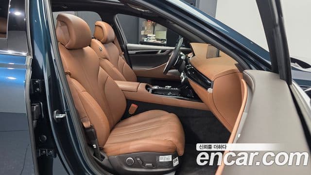 Genesis Electrified G80 2023 — фото 11 из 20