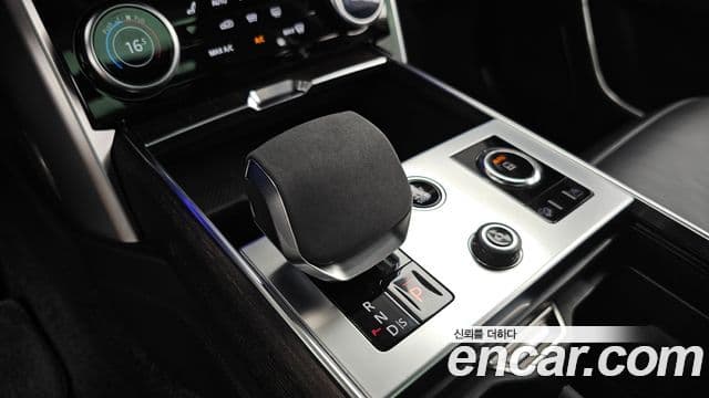 Land Rover Range Rover 2022 — фото 9 из 20