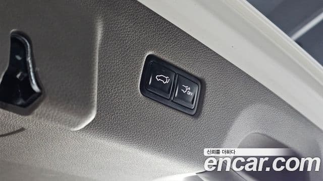 Kia Carnival 2020 — Фото 19/20