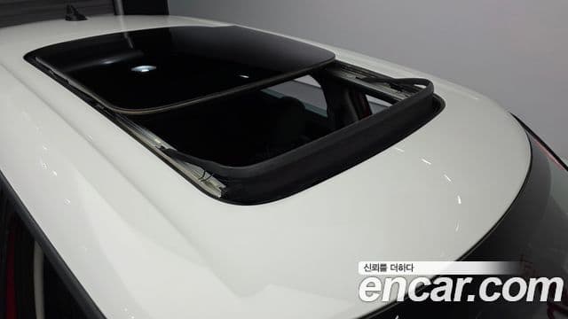 Mini Cooper Clubman 2023 — Şəkil 19/20