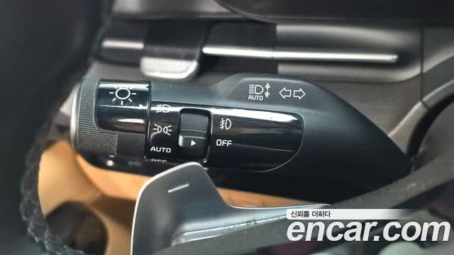Kia Carnival 2021 — фото 15 из 20
