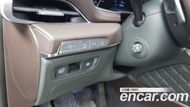 Genesis GV80 2021 — фото 18 из 20