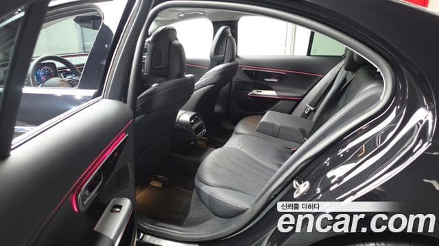 Mercedes-Benz E-Class 2024 — ფოტო 11/20