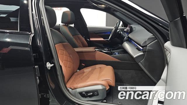 BMW 5 Series 2025 — ფოტო 10/20