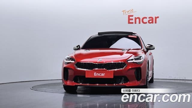 Kia Stinger 2020 — Фото 3/20