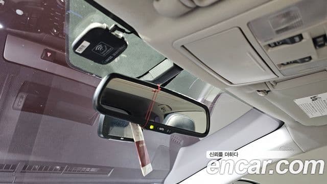 Toyota RAV4 2018 — фото 18 из 20