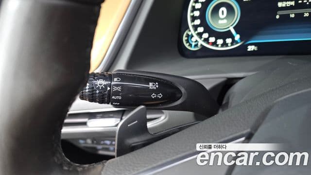 Hyundai Sonata Hybrid 2022 — Şəkil 17/39