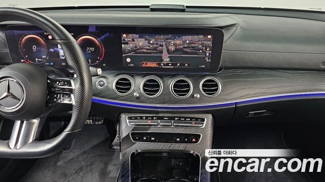 Mercedes-Benz E-Class 2020 — Фото 12/20