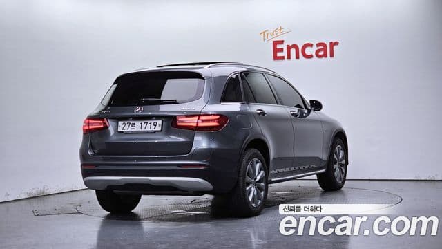Mercedes-Benz GLC-Class 2019 — Şəkil 2/20